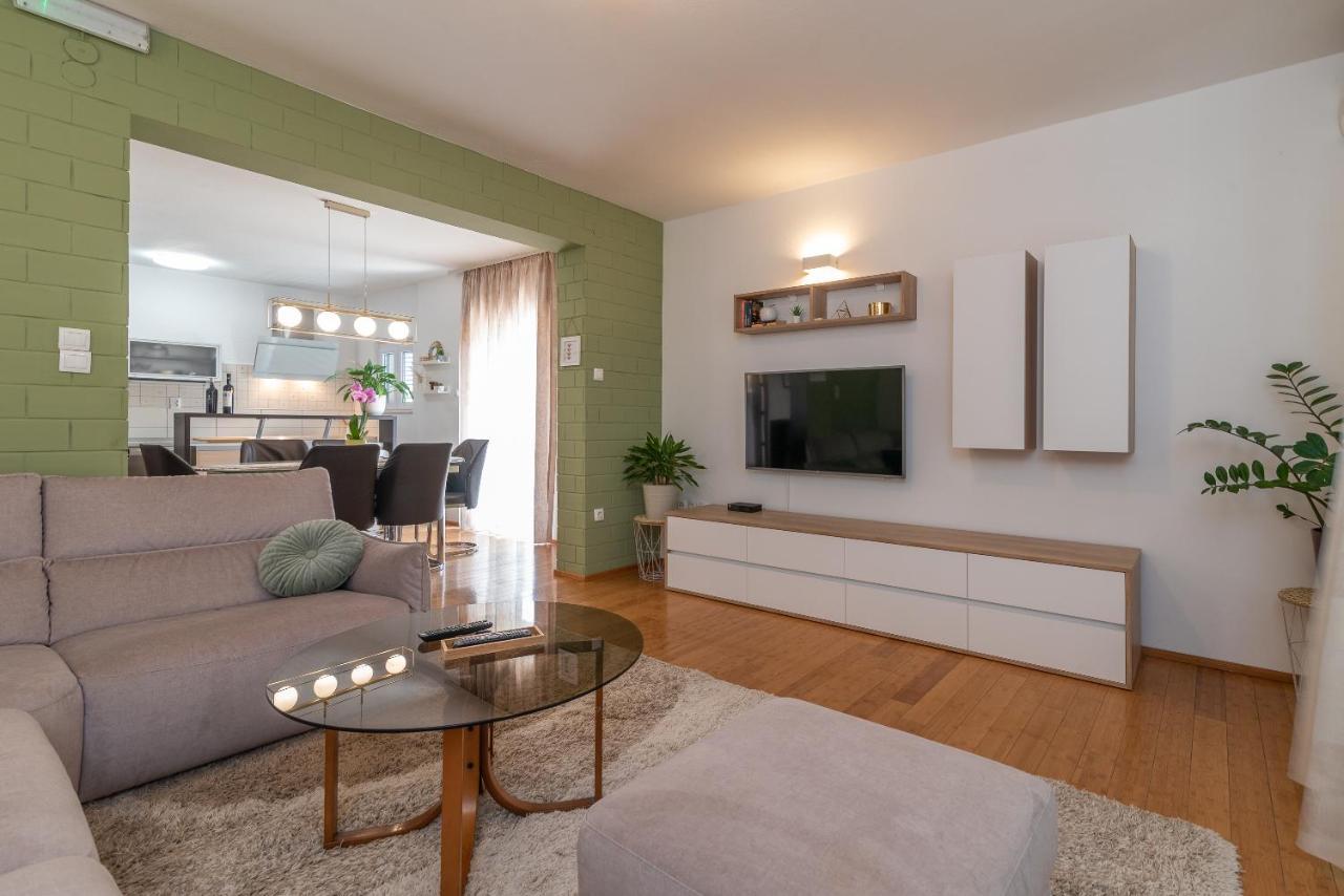 Apartments Fani Trogir Luaran gambar
