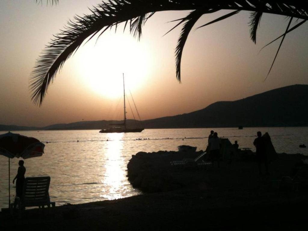 Apartments Fani Trogir Luaran gambar