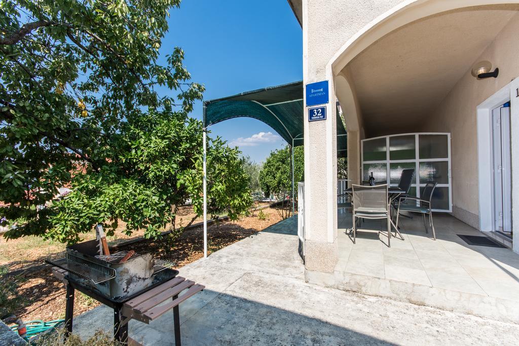 Apartments Fani Trogir Luaran gambar